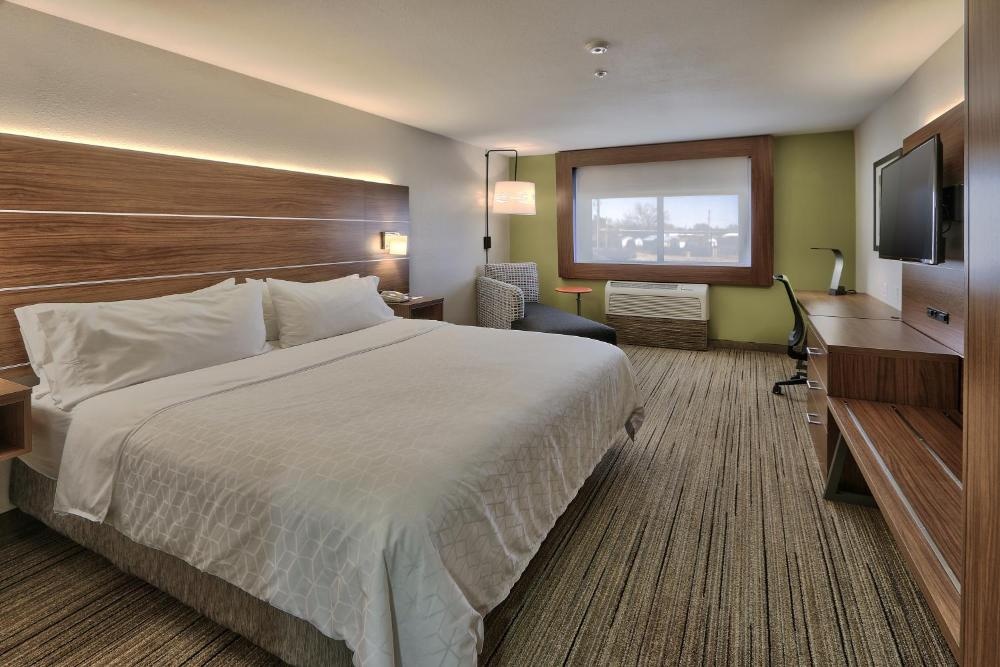 Holiday Inn Express & Suites Portales